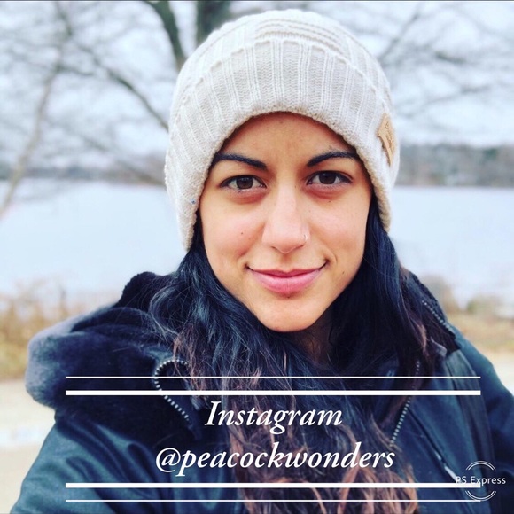 Meet your Posher, Crystal - Picture 2 of 3